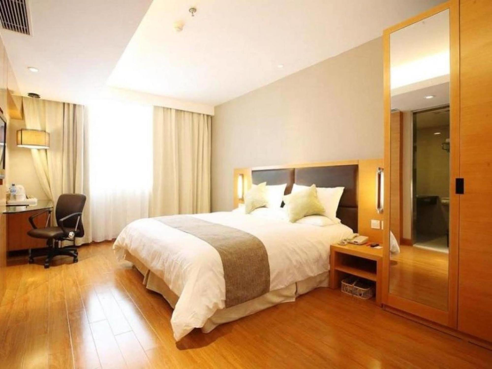 Ji Hotel Xianggang Middle Road Qingdao Dış mekan fotoğraf